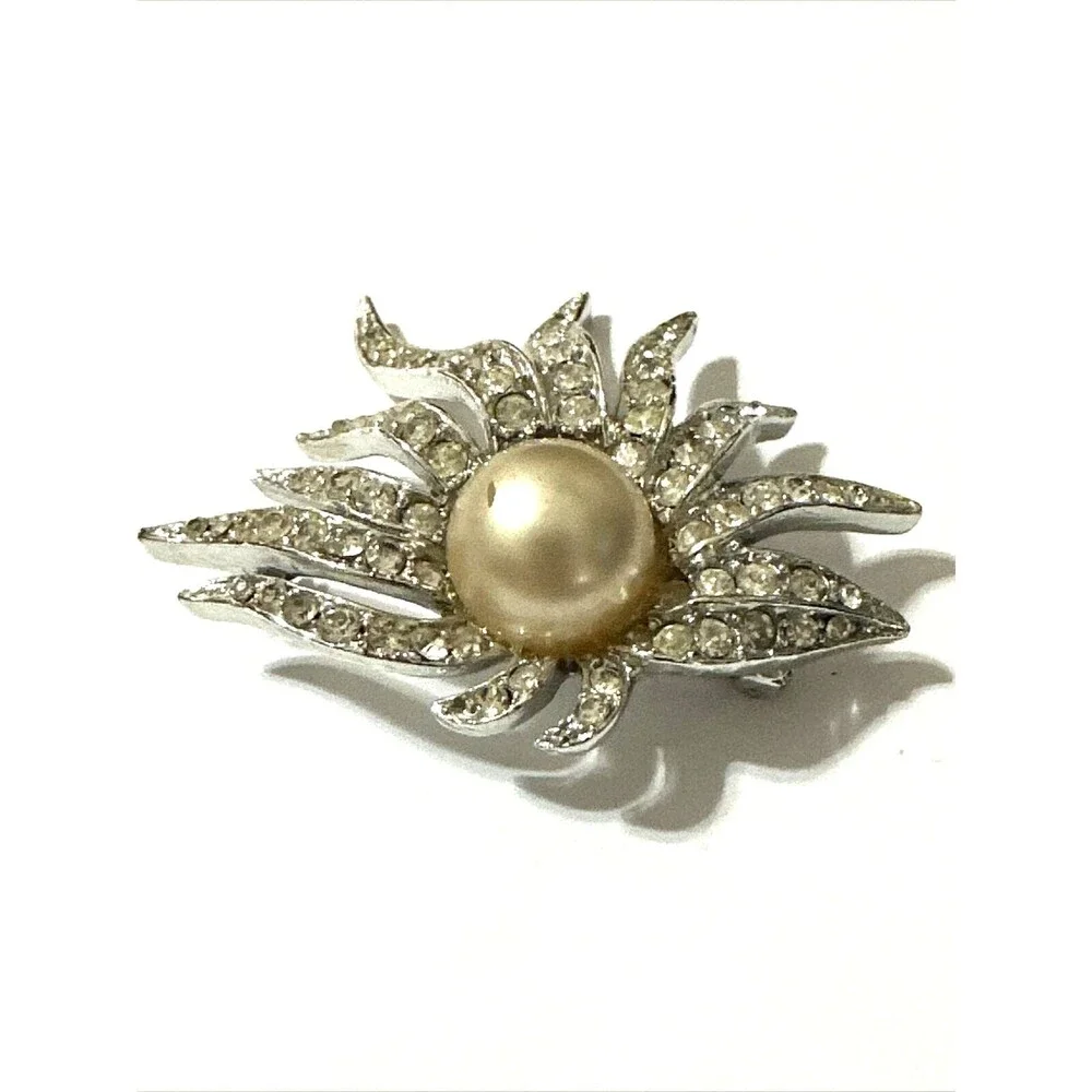 Vintage Celebrity NY Silver Tone Rhinestone Faux Pearl Sunburst Brooch Pin 2